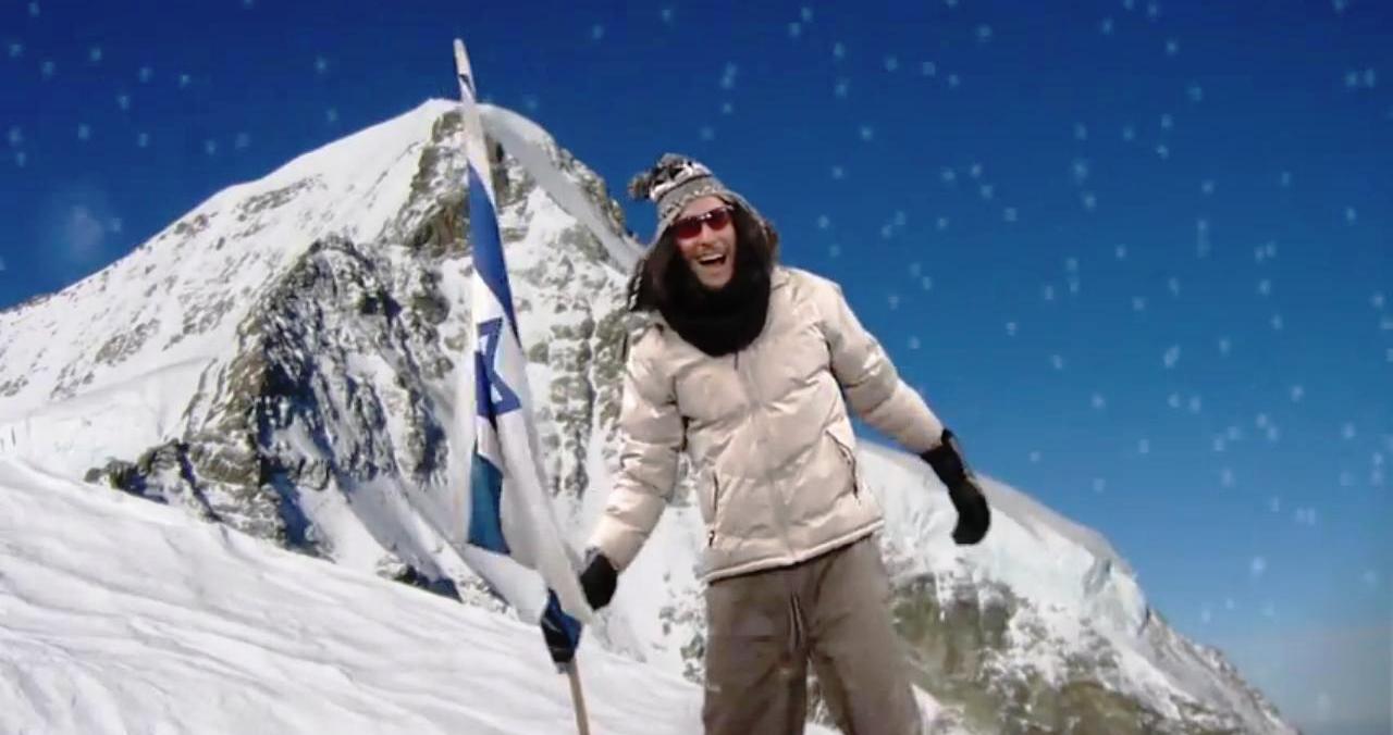 First Israeli on Top of Everest Meets Peace Now