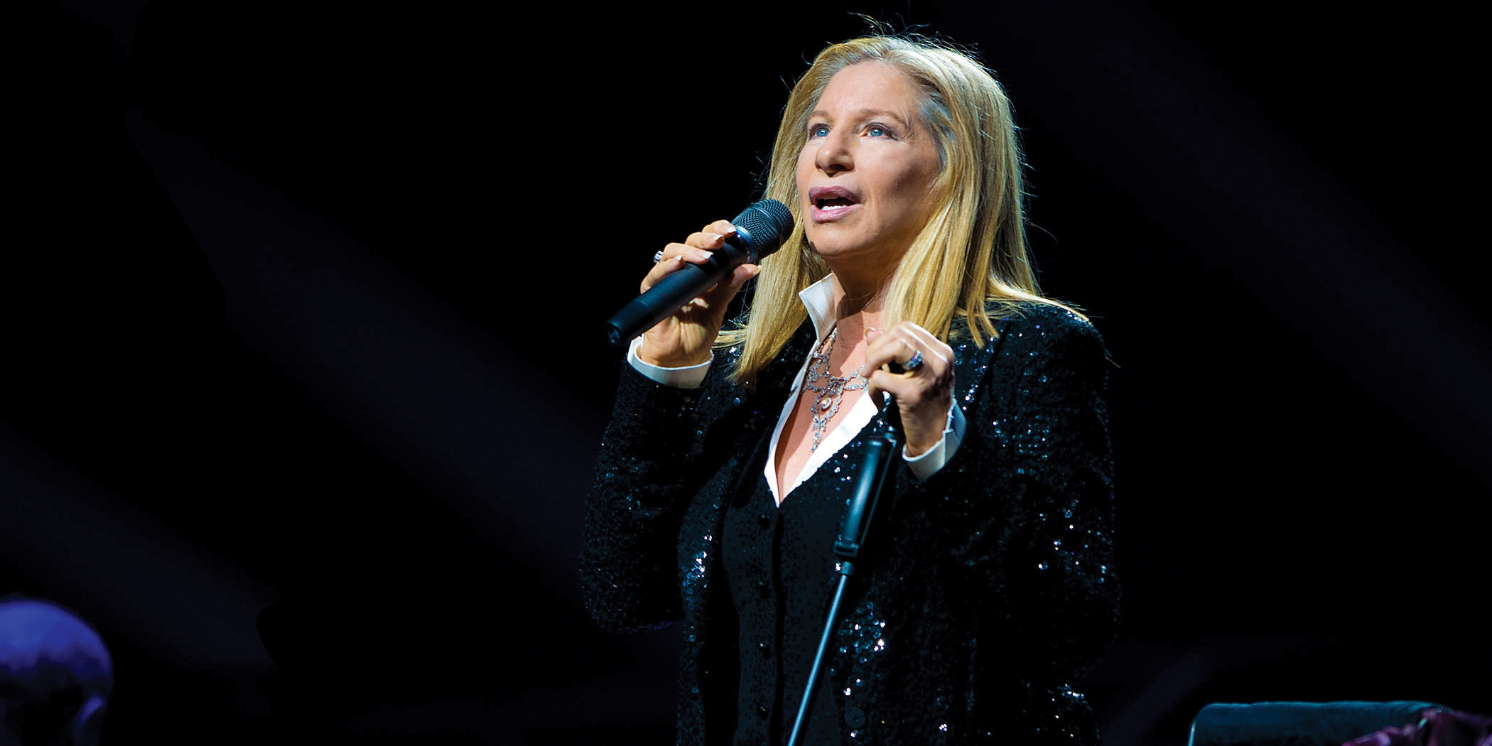 Barbra Streisand to Perform in Israel to Honor Shimon Peres